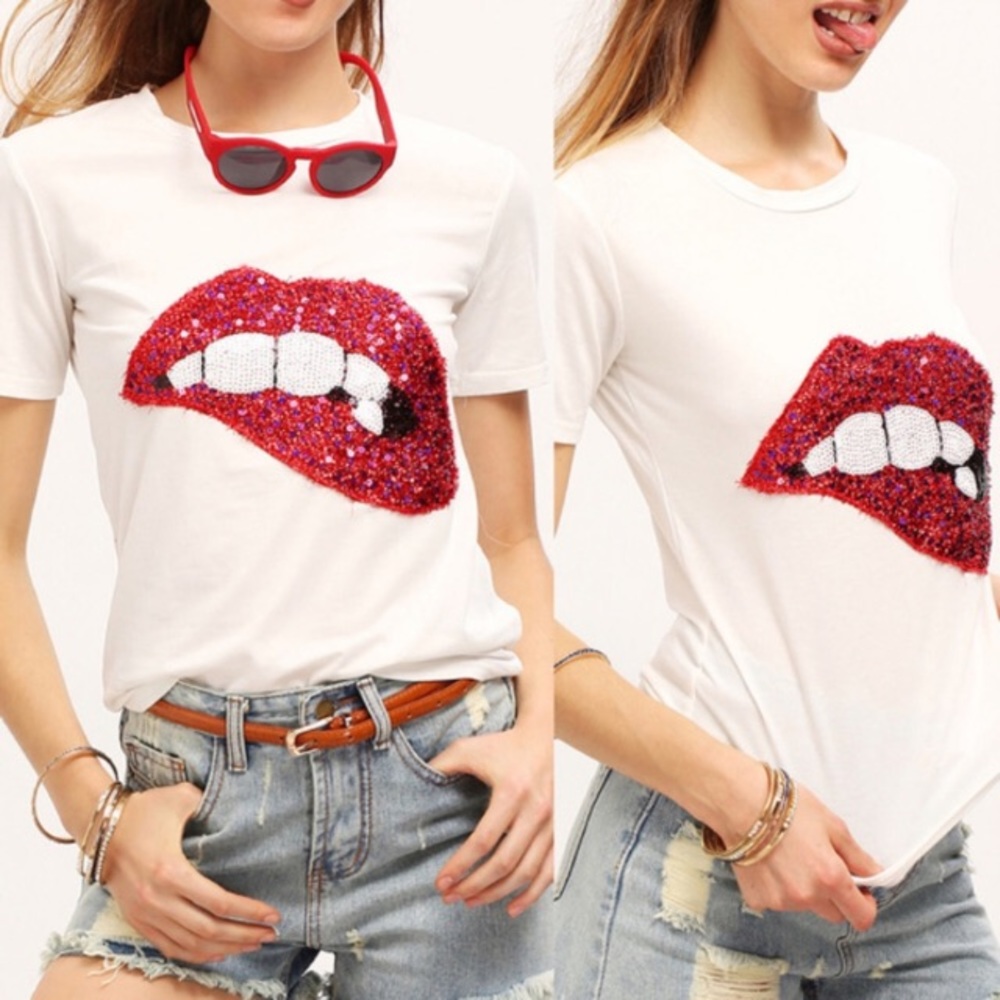🌟”Temptation” Lips Tee💋